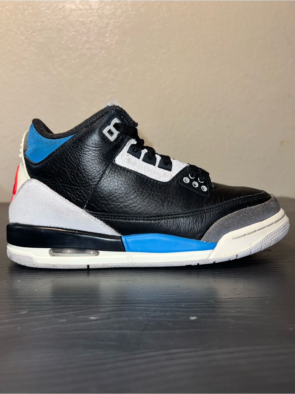 Kids Air Jordan 3 Retro OG 'Rare Air' Size 4.5y